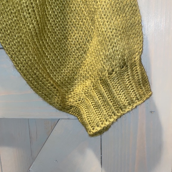 New Knit sweater mushrooms and frog - Picture 5 of 9